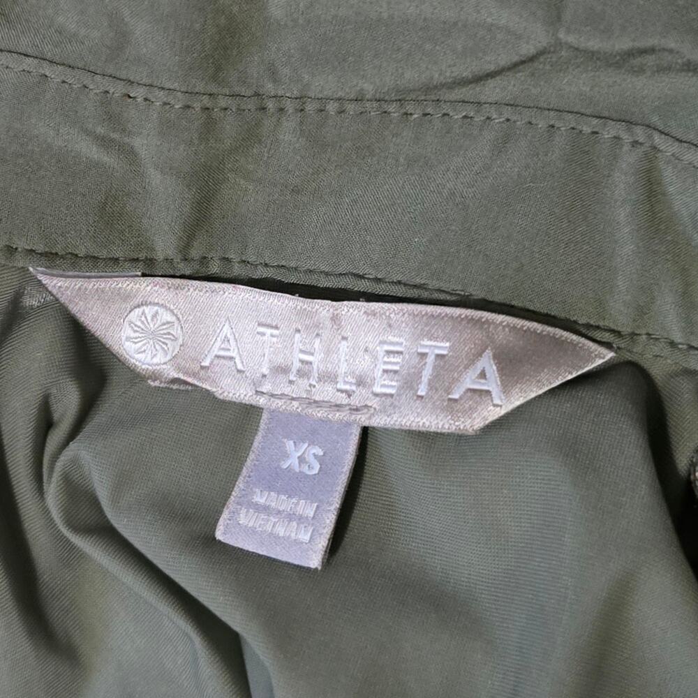 Athleta Northstar Shirt Olive Green Featherweight Stretch Size XS - Picture 5 of 8
